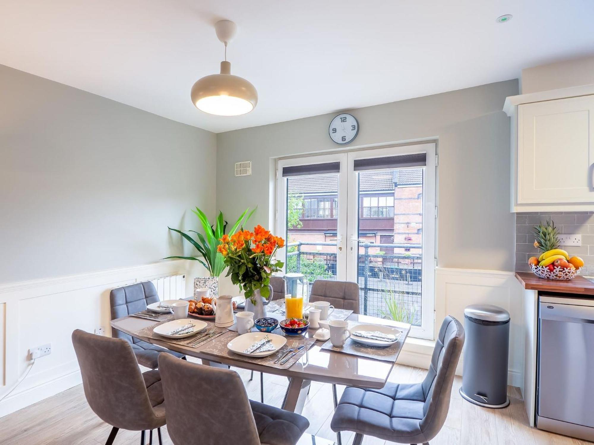 Апартаменты Eve'S Townhouse Клифден Экстерьер фото